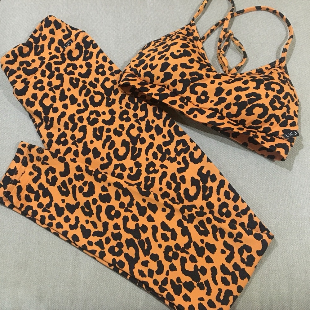SET LICI FIT  BRA AND LEGGINGS - Picture 2 of 5